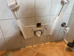 Anne armstøtter til Geberit AquaClean Mera Classic gulvstående med flere